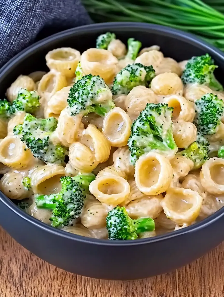 Mac and Cheese with Broccoli – Creamy and Hearty