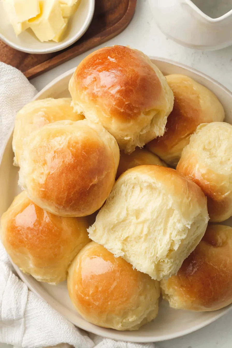 A plate of biscuits.